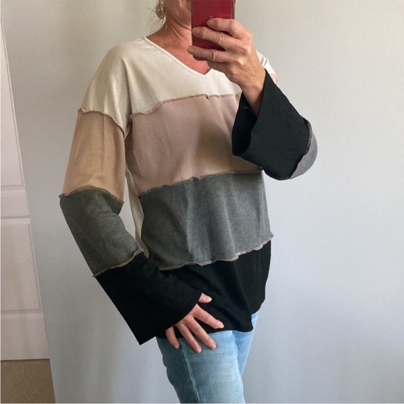 Waffle Knit, Color Block Long Sleeve Tunic Top - Picture 6 of 11